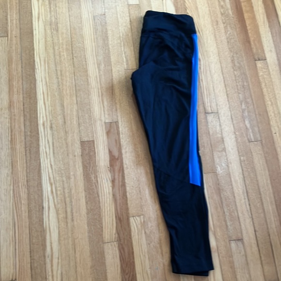 Athletic Leggings 7/8 Length - Picture 3 of 7